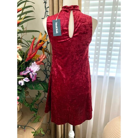 Modcloth Pure Luxe Sleeveless Crushed Velvet Velour Mini Swing Dress in Red - Picture 6 of 10